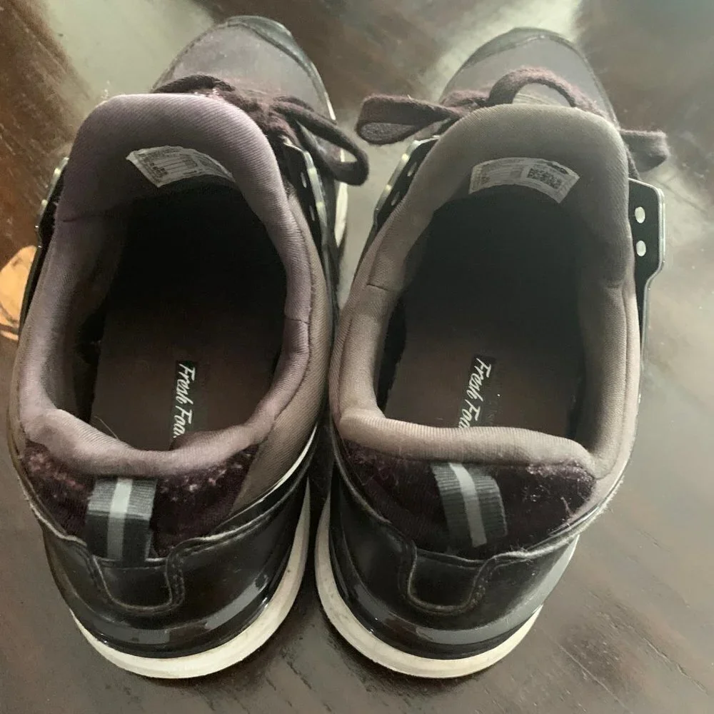 New Balance  574 Fresh Foam in Black with leather detail size 8 - Picture 3 of 7